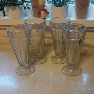 Set of 4 Ice Cream Sundae Stemware Glasses